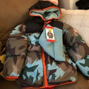 “Snozu” Kids Camo Puffer Jacket with Brown, Teal & Black Trim